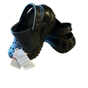 CROCS  unisex’s Black Water Shoes.